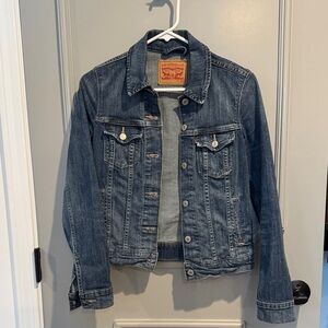 Levi's Denim Jacket in Classic Blue